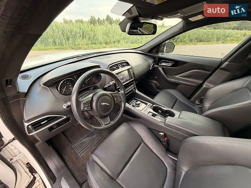 Позашляховик / Кросовер Jaguar F-Pace 2017 в Тернополі