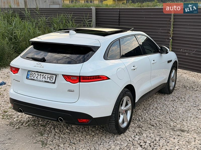Позашляховик / Кросовер Jaguar F-Pace 2017 в Тернополі