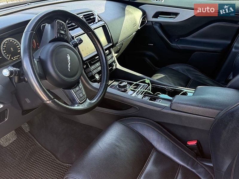 Позашляховик / Кросовер Jaguar F-Pace 2016 в Білій Церкві фото 10 Позашляховик / Кросовер Jaguar F-Pace 2016 в Білій Церкві
