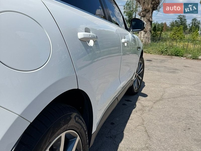 Внедорожник / Кроссовер Jaguar F-Pace 2016 в Киеве фото 8 Внедорожник / Кроссовер Jaguar F-Pace 2016 в Киеве