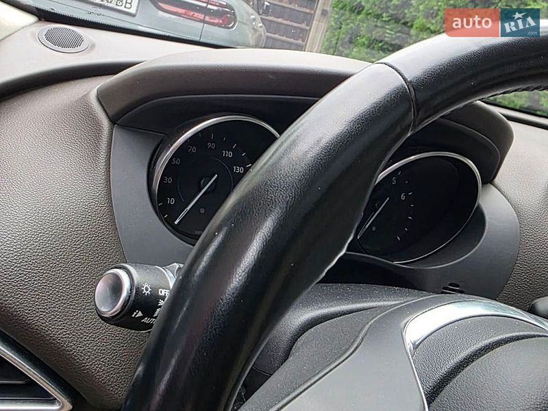 Позашляховик / Кросовер Jaguar F-Pace 2016 в Одесі фото 12 Позашляховик / Кросовер Jaguar F-Pace 2016 в Одесі
