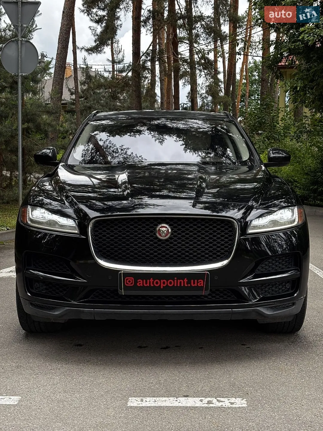 2016 Jaguar F-Pace - мініатюра 2