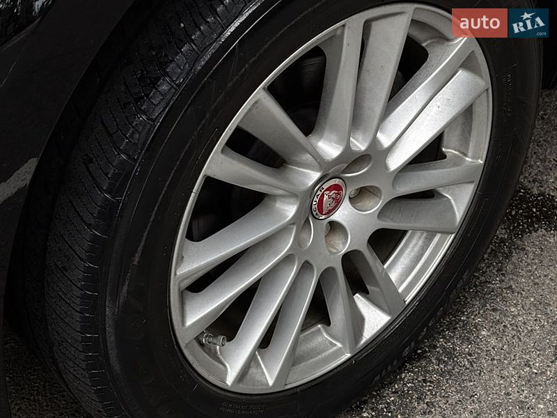 Внедорожник / Кроссовер Jaguar F-Pace 2016 в Белогородке