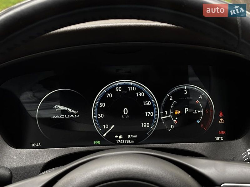 Внедорожник / Кроссовер Jaguar F-Pace 2016 в Белогородке