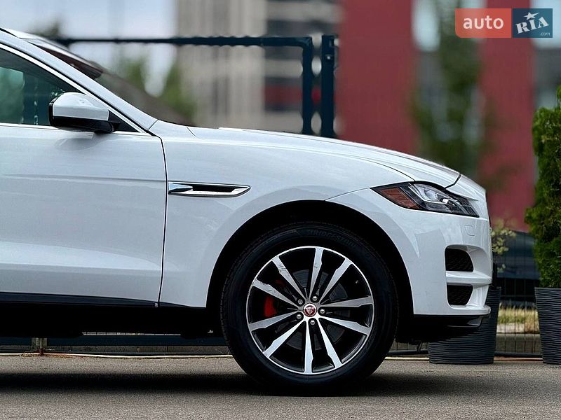 Позашляховик / Кросовер Jaguar F-Pace 2017 в Києві