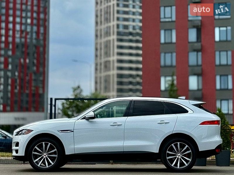 Позашляховик / Кросовер Jaguar F-Pace 2017 в Києві