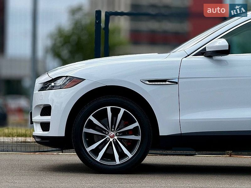Позашляховик / Кросовер Jaguar F-Pace 2017 в Києві