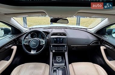 Позашляховик / Кросовер Jaguar F-Pace 2017 в Києві