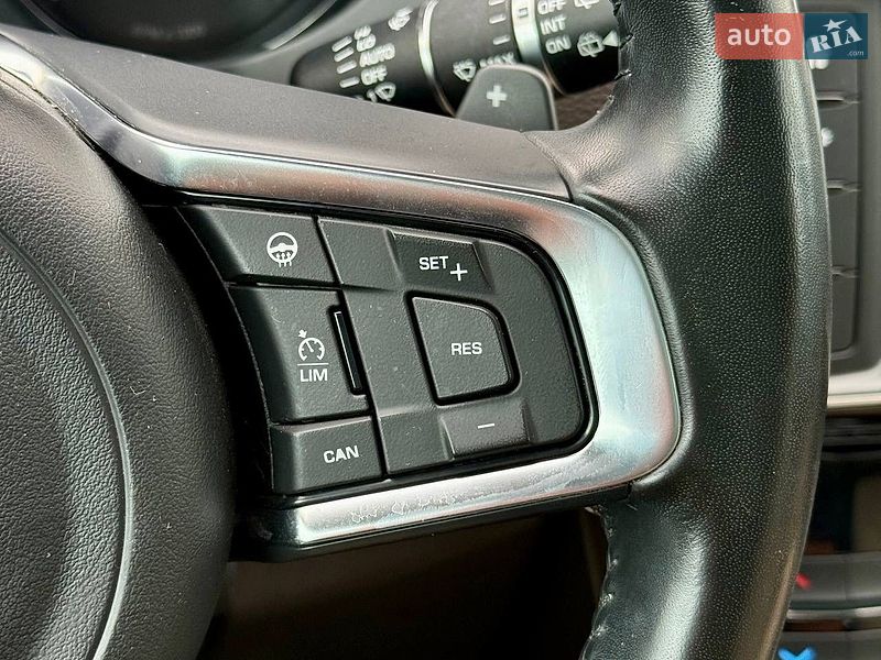 Позашляховик / Кросовер Jaguar F-Pace 2017 в Києві