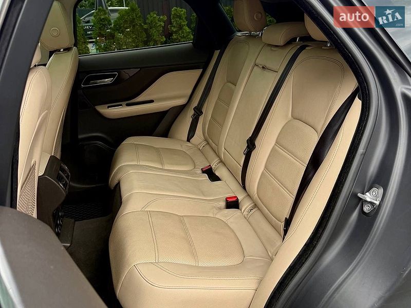 Позашляховик / Кросовер Jaguar F-Pace 2017 в Києві