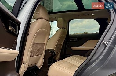 Позашляховик / Кросовер Jaguar F-Pace 2017 в Києві