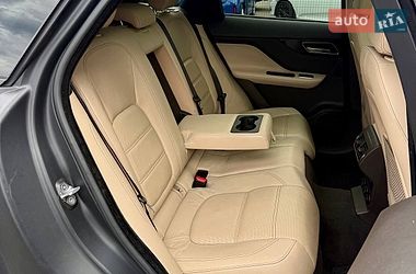 Позашляховик / Кросовер Jaguar F-Pace 2017 в Києві