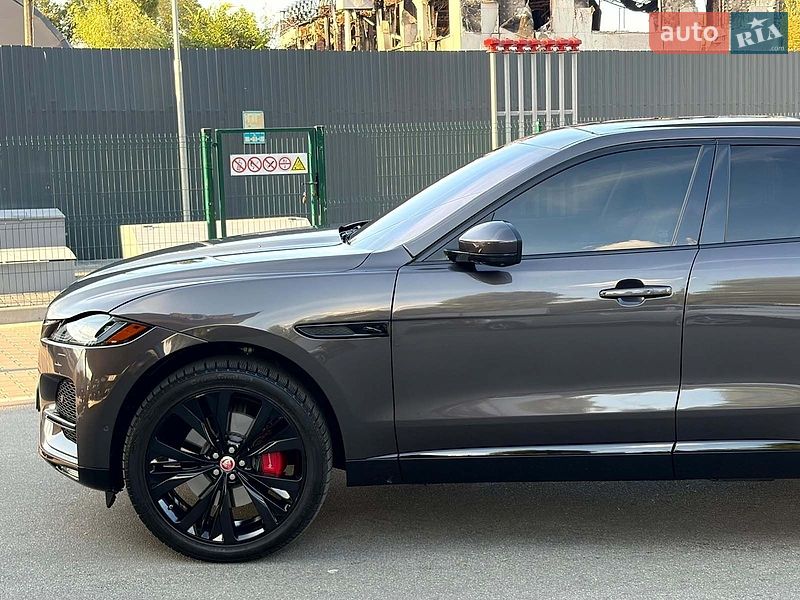 Внедорожник / Кроссовер Jaguar F-Pace 2021 в Киеве