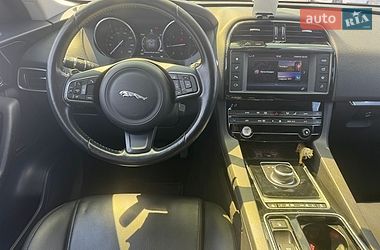 Внедорожник / Кроссовер Jaguar F-Pace 2017 в Киеве
