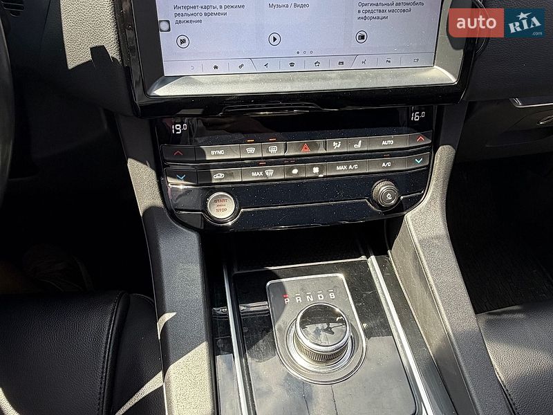 Внедорожник / Кроссовер Jaguar F-Pace 2016 в Одессе