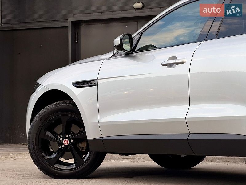 Внедорожник / Кроссовер Jaguar F-Pace 2017 в Киеве