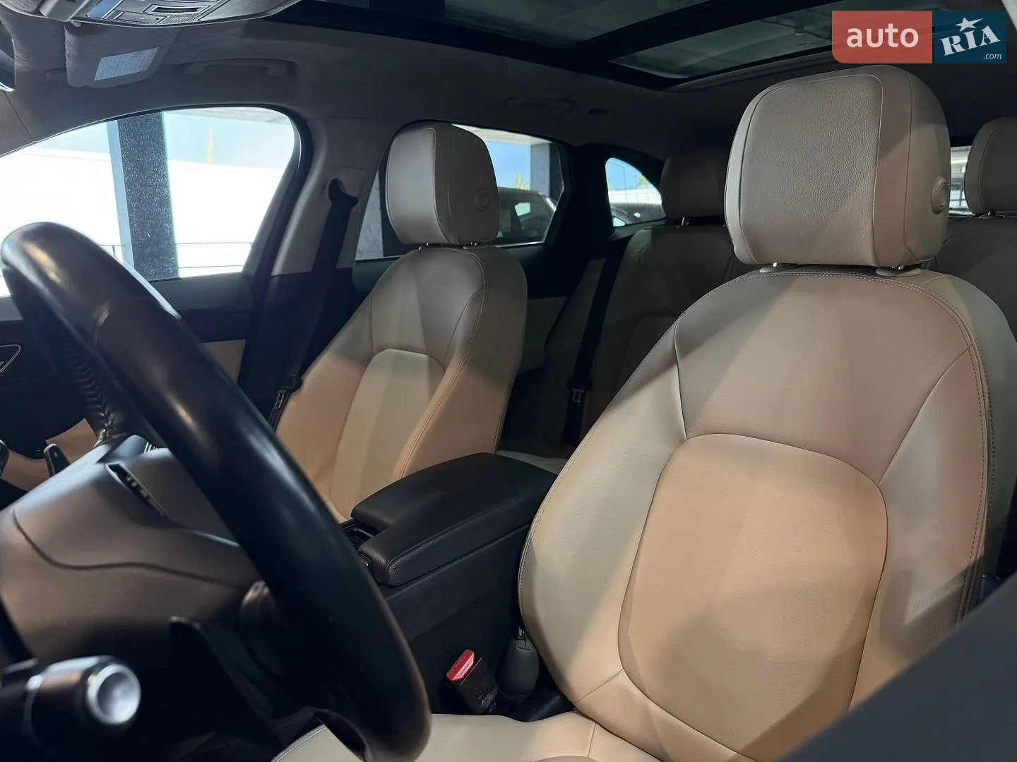 2018 Jaguar F-Pace - мініатюра 18