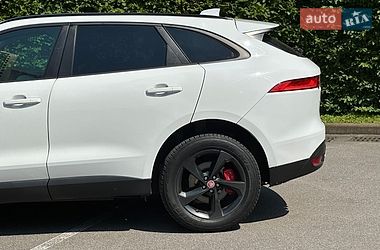 Позашляховик / Кросовер Jaguar F-Pace 2016 в Києві