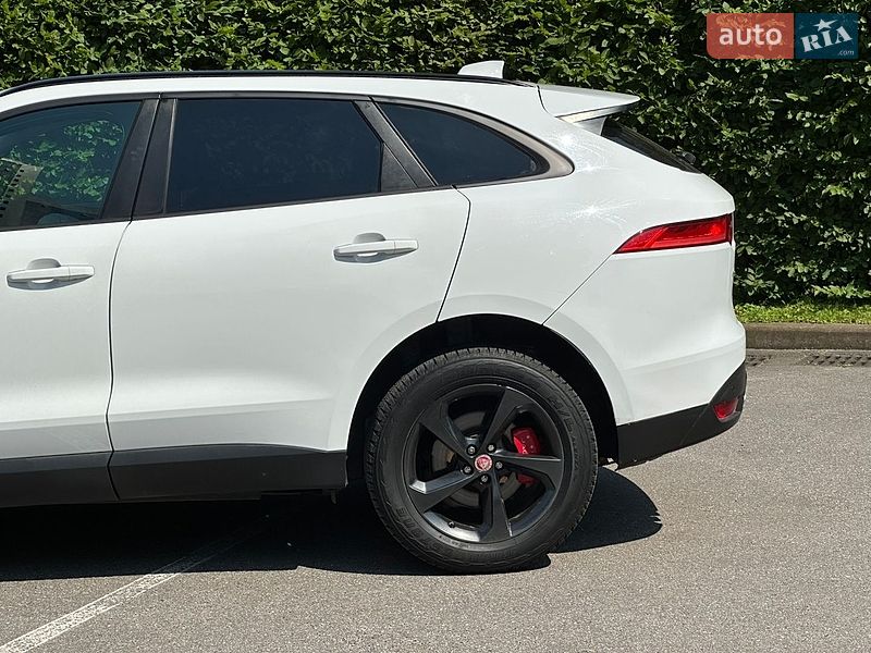 Позашляховик / Кросовер Jaguar F-Pace 2016 в Києві