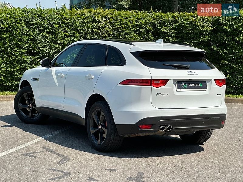 Позашляховик / Кросовер Jaguar F-Pace 2016 в Києві
