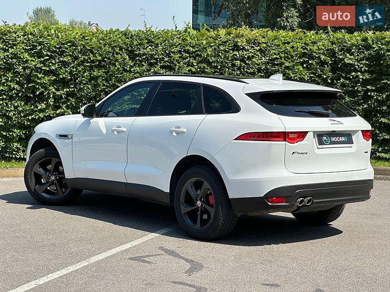 Позашляховик / Кросовер Jaguar F-Pace 2016 в Києві
