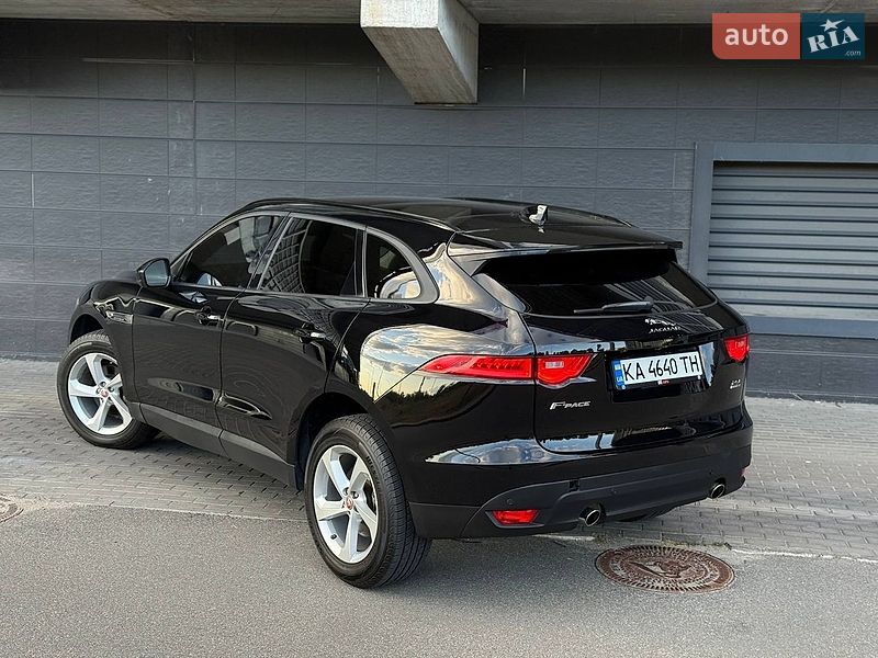 Позашляховик / Кросовер Jaguar F-Pace 2017 в Києві