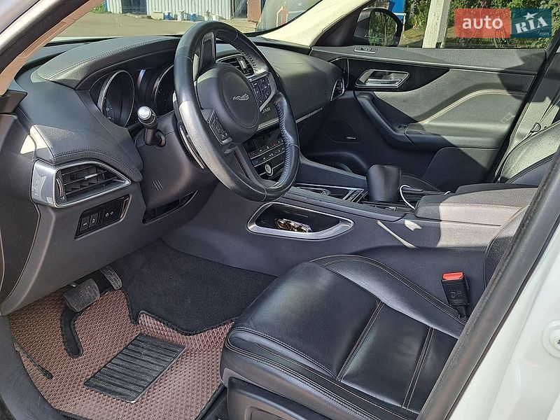 Внедорожник / Кроссовер Jaguar F-Pace 2019 в Киеве