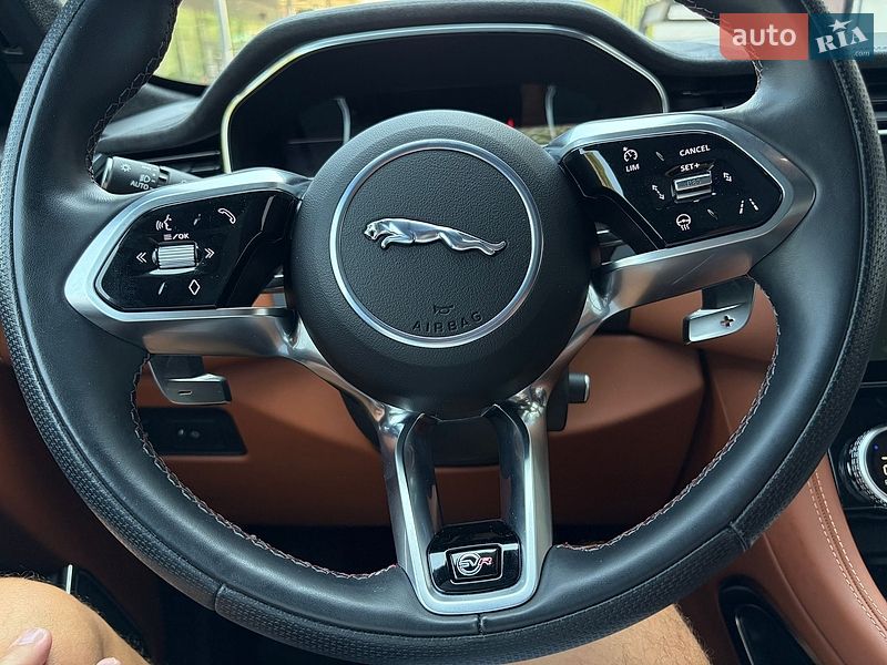 Внедорожник / Кроссовер Jaguar F-Pace 2023 в Киеве