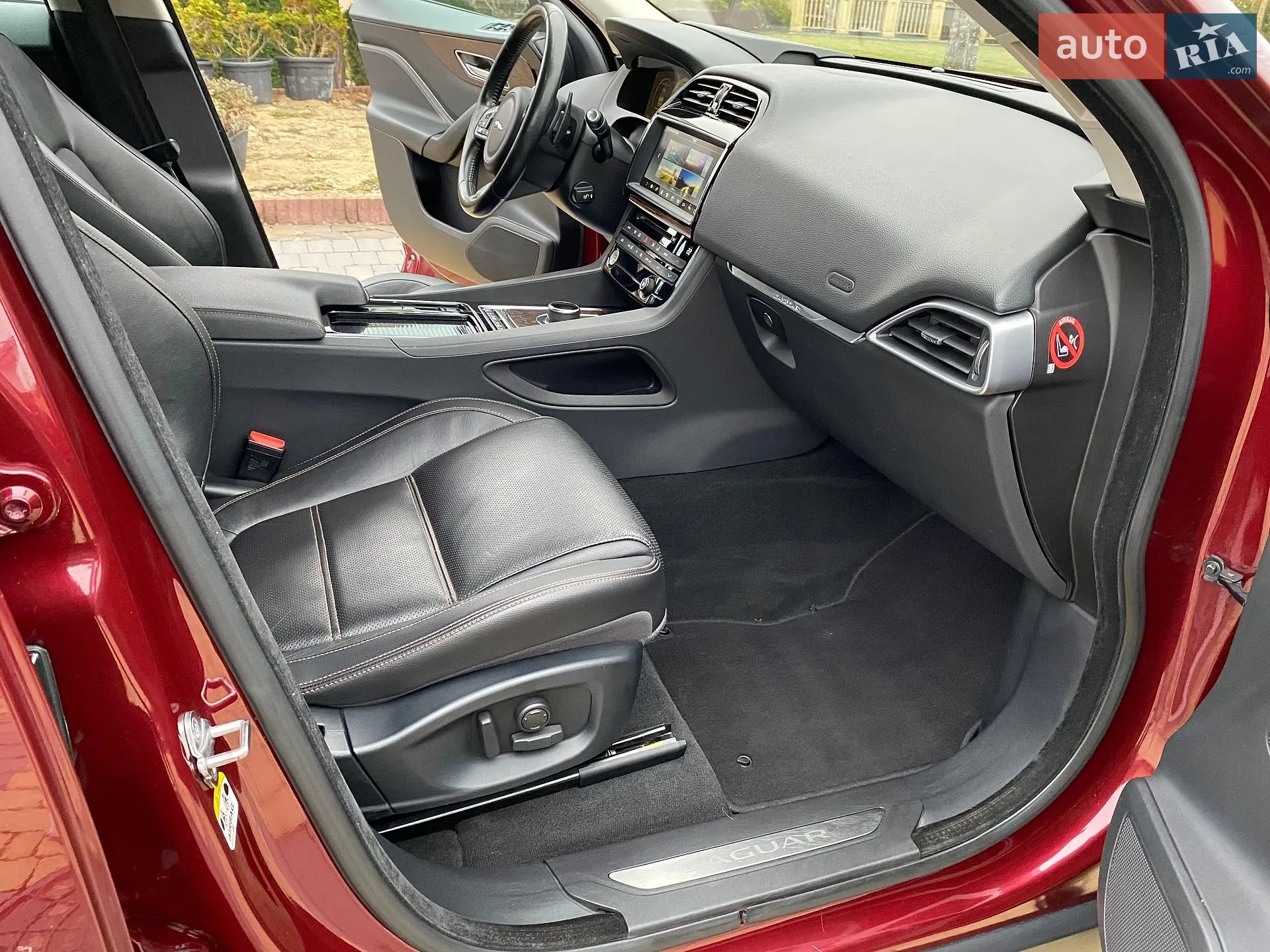2016 Jaguar F-Pace - мініатюра 8
