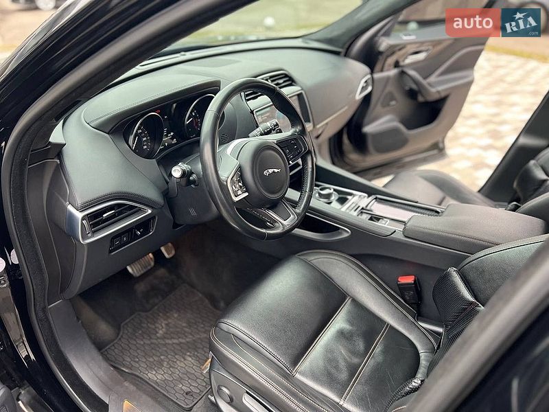 Позашляховик / Кросовер Jaguar F-Pace 2019 в Києві