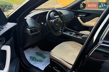 Позашляховик / Кросовер Jaguar F-Pace 2016 в Харкові