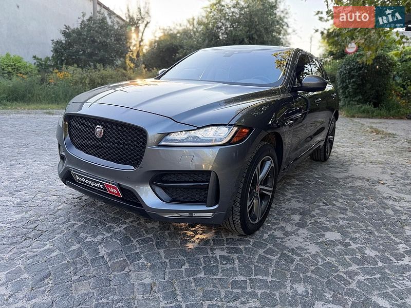 Jaguar F-Pace 2016