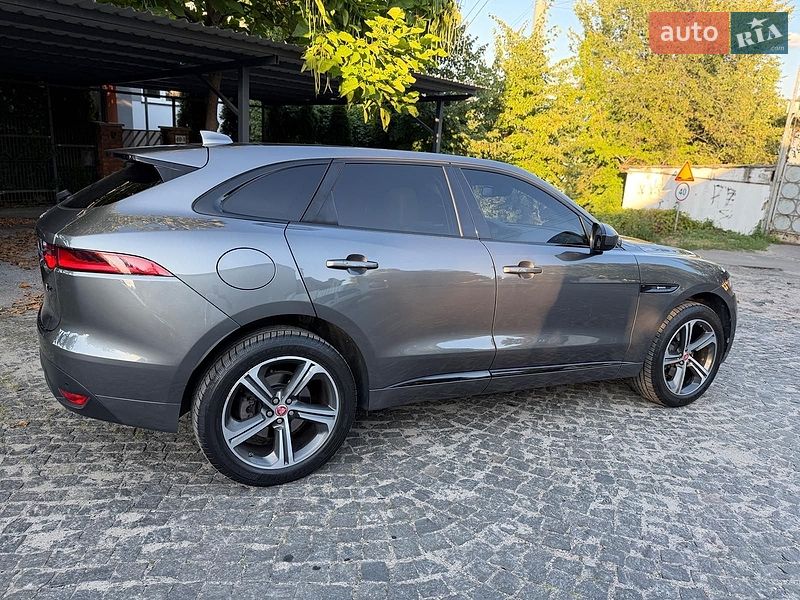 Внедорожник / Кроссовер Jaguar F-Pace 2016 в Киеве