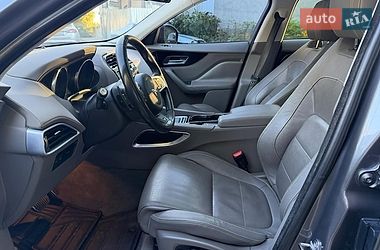 Внедорожник / Кроссовер Jaguar F-Pace 2016 в Киеве