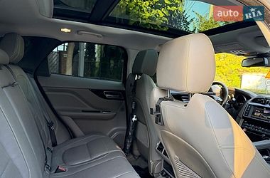 Внедорожник / Кроссовер Jaguar F-Pace 2016 в Киеве