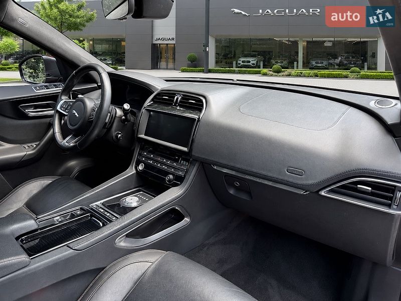Внедорожник / Кроссовер Jaguar F-Pace 2020 в Киеве фото 27 Внедорожник / Кроссовер Jaguar F-Pace 2020 в Киеве
