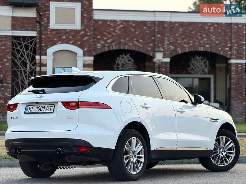 Внедорожник / Кроссовер Jaguar F-Pace 2016 в Киеве