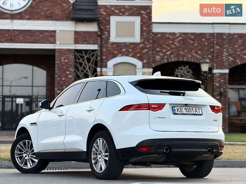 Внедорожник / Кроссовер Jaguar F-Pace 2016 в Киеве