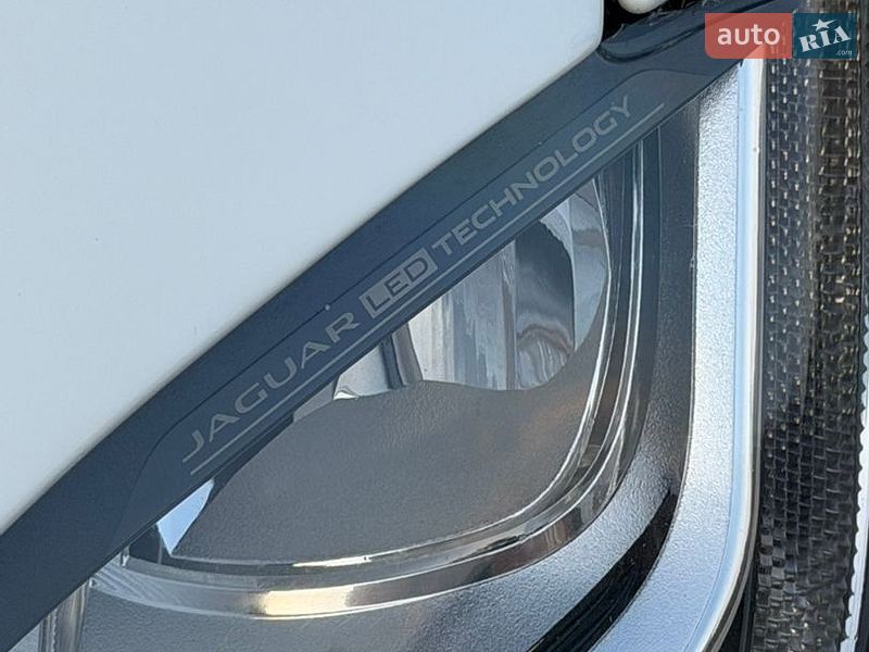 Внедорожник / Кроссовер Jaguar F-Pace 2016 в Киеве