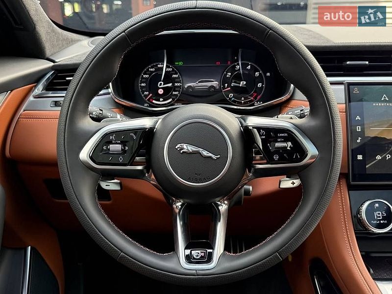 Внедорожник / Кроссовер Jaguar F-Pace 2022 в Киеве