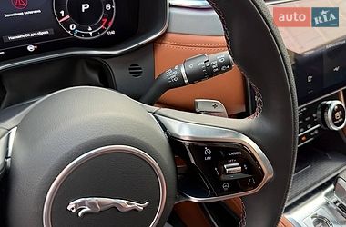 Внедорожник / Кроссовер Jaguar F-Pace 2022 в Киеве