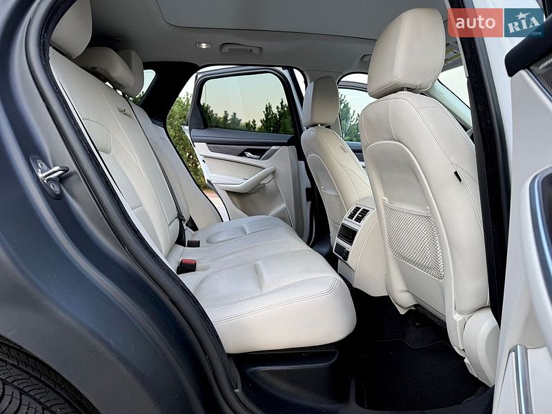 Позашляховик / Кросовер Jaguar F-Pace 2022 в Києві фото 46 Позашляховик / Кросовер Jaguar F-Pace 2022 в Києві