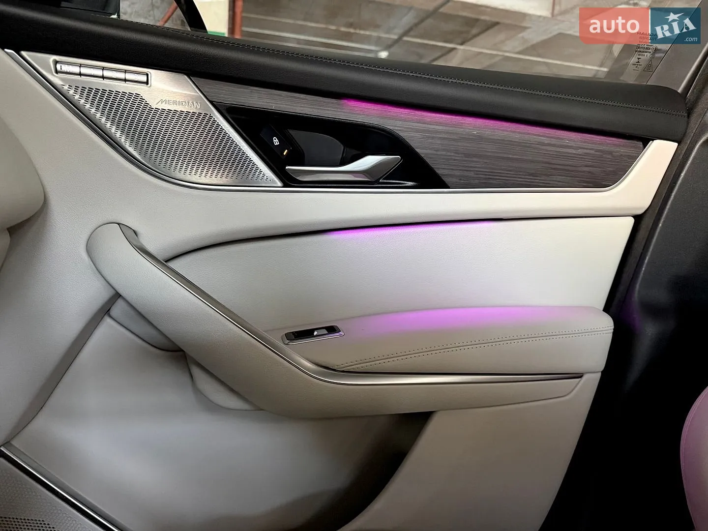 2022 Jaguar F-Pace - мініатюра 79