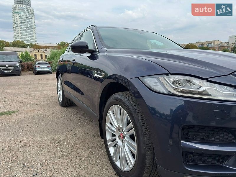 Позашляховик / Кросовер Jaguar F-Pace 2016 в Києві