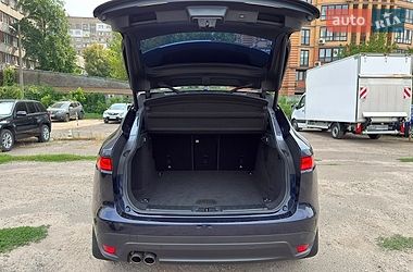 Позашляховик / Кросовер Jaguar F-Pace 2016 в Києві