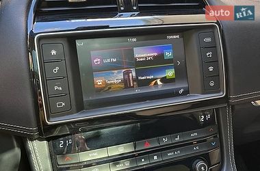 Внедорожник / Кроссовер Jaguar F-Pace 2016 в Киеве