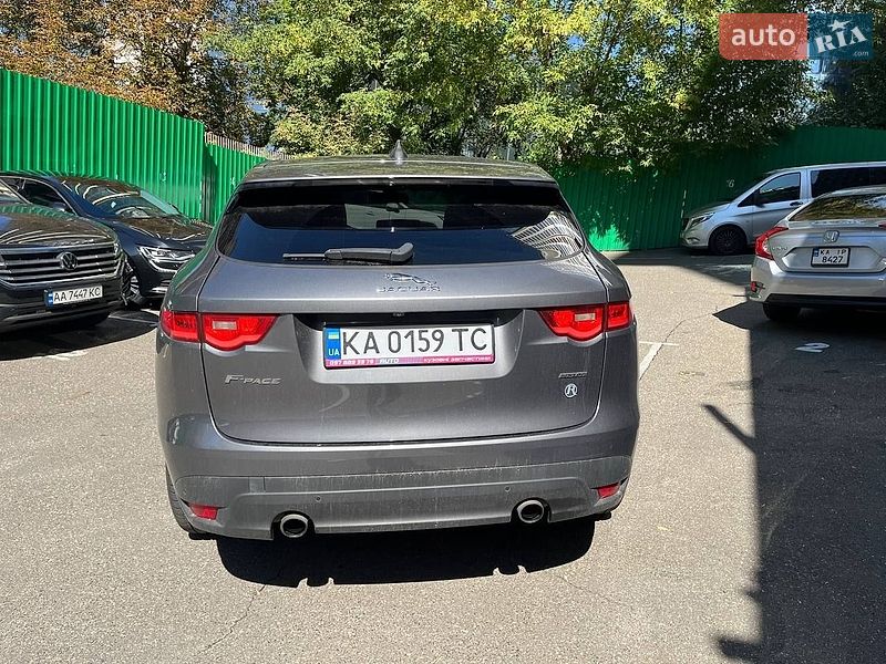 Внедорожник / Кроссовер Jaguar F-Pace 2016 в Киеве