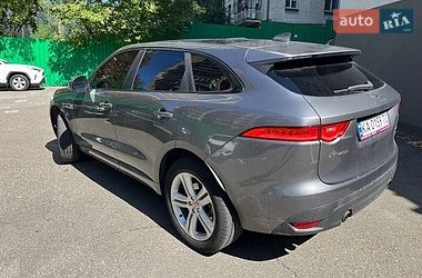 Внедорожник / Кроссовер Jaguar F-Pace 2016 в Киеве