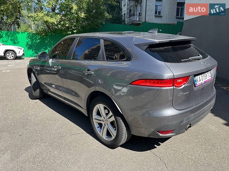 Внедорожник / Кроссовер Jaguar F-Pace 2016 в Киеве