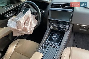 Позашляховик / Кросовер Jaguar F-Pace 2019 в Львові